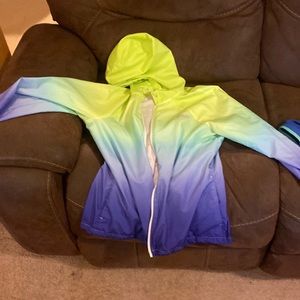 Fila woman’s size medium lightweight rain jacket /windbreaker